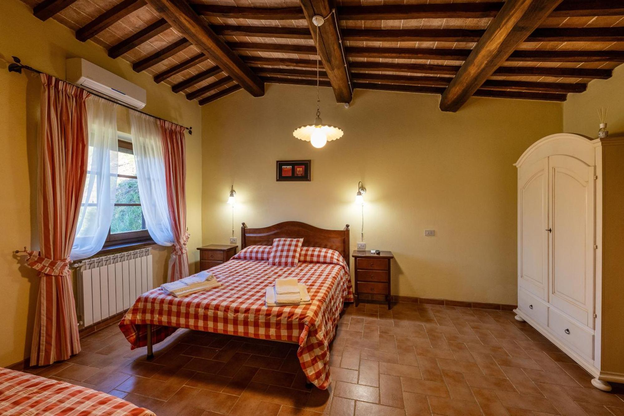 Agriturismo Fraschetta Монтальчино Экстерьер фото